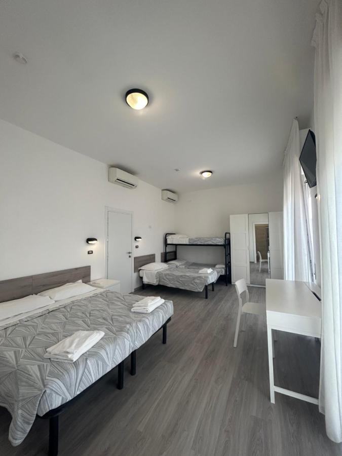 Laika Hotel 2*